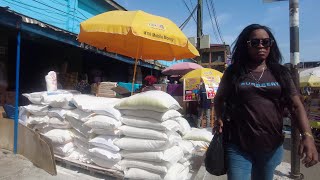 WALK IN THE MARKET AFRICA GHANA ACCRA MAKOLA