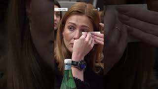 گریه مترجم هنگام ترجمه صحبت‌های پسر اوکراینی