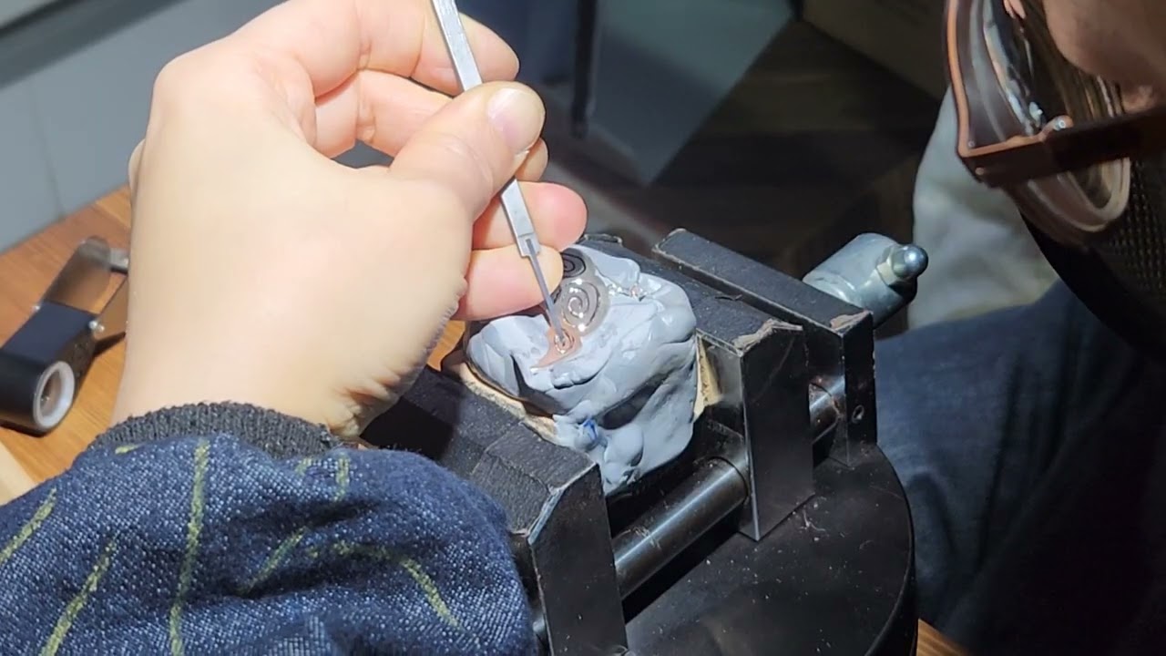 Cloud and rain brooch 23: silverlining cloud