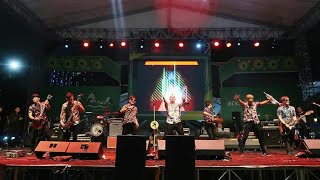 Tipe-X live CERITA TAHUN LALU