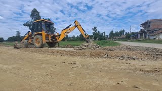 Skillful JCB Backhoe Operator-JCB Backhoe-Leveling Ground\Road
