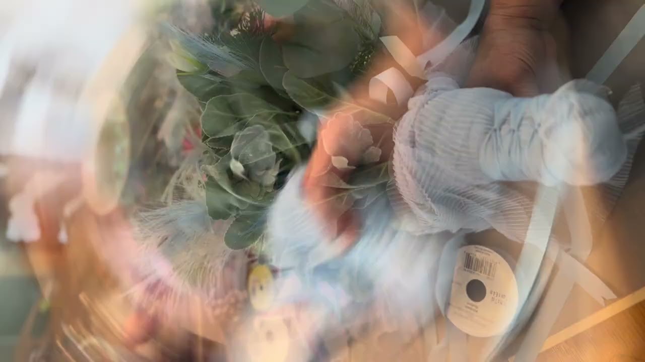 How to Finish a Wedding Bouquet the right way 