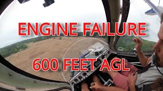 CATASTROPHIC ENGINE FAILURE - Raw footage - landing in a corn field. screenshot 1