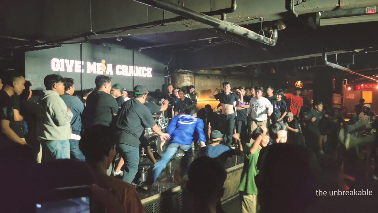 Give Me A Chance - Pride Of The City Live at Hugos Cafe Malang "ten years strong"