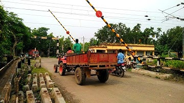 Gateman Trying To close Railgate Mini Tector Non-stop Moving High speed Train Furiously Come
