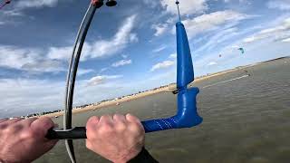 Kitesurfing Southend Uncle Toms 07.04.2024