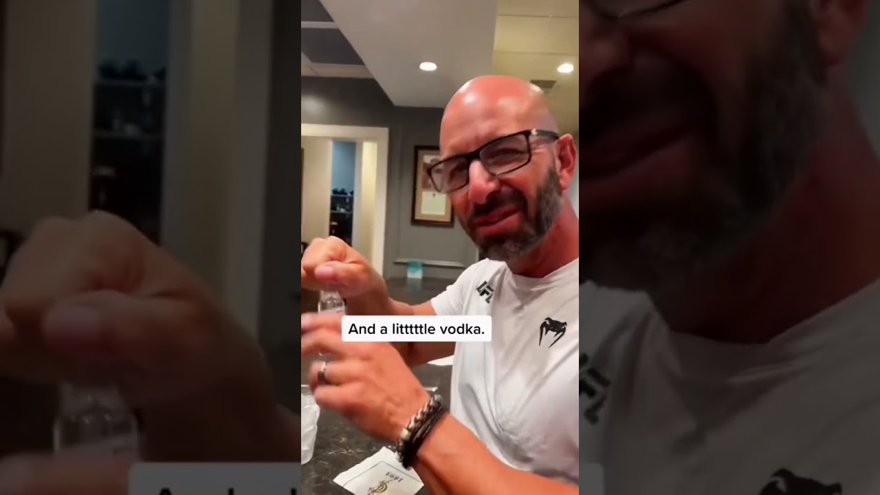 A protein infused cocktail?! 💪🏻 🥛 