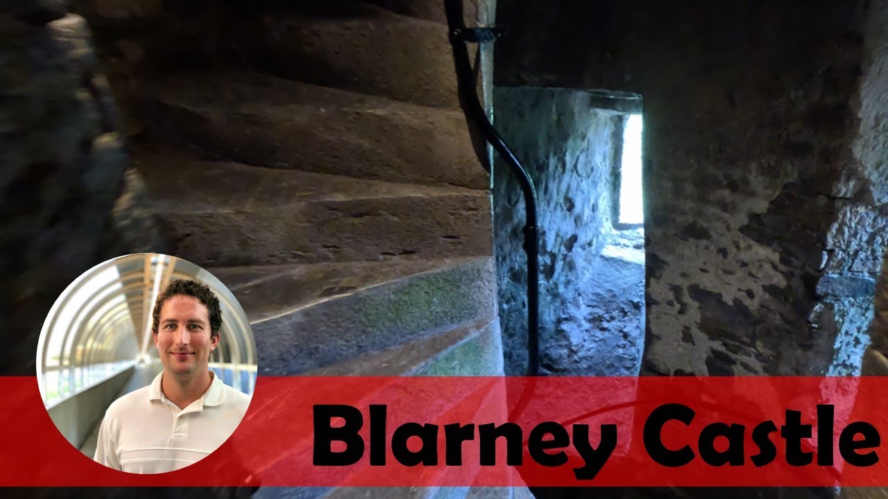 Blarney Castle: Stairs from the Garderobe to Murder Hole