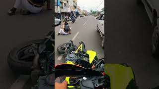 Duke250 crash 😭full video is available on this channel 😭#bikestunt #rider #wheelie #dehradun ￼ screenshot 3