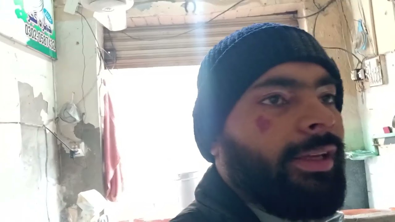 Doodh se khoya or khoye se barfi kese bnayi jati hai video watch krein♥️🇵🇰