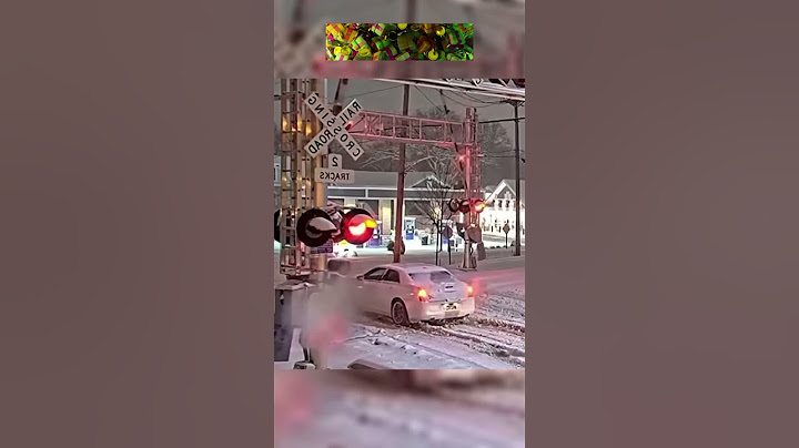 Случай на жд переезде😳