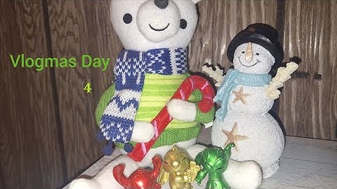 Vlogmas Day 4 2024 - Opening A Disney Book Advent Calendar