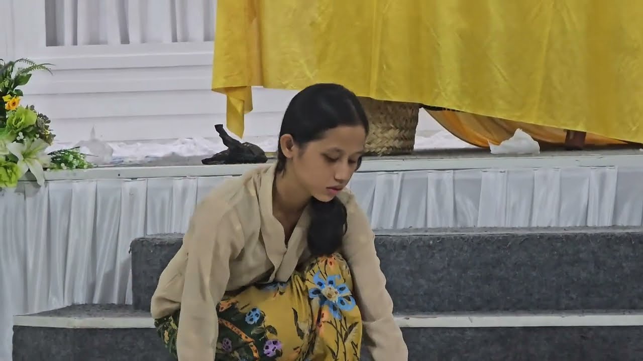 Simak baik baik CERITA TENTANG DANAU DI NGILNGOF ||Cerita dan Fakta