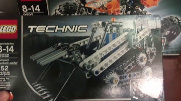 Unboxing Lego Technic 42032: Compact Tracked Loader