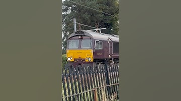 GBRF Royal Scotsman class 66 (66746) passes Stirling bridge at speed on an ECS service #class66