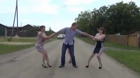 Он не женюсь. Айдамир эльдаров не женюсь я не женюсь. ой мама не женюсь. ой мама не женюсь slow bass. ой не женюсь я не женюсь ой мама не женюсь текст.