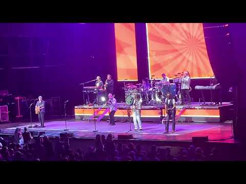 Chicago singing Beginnings