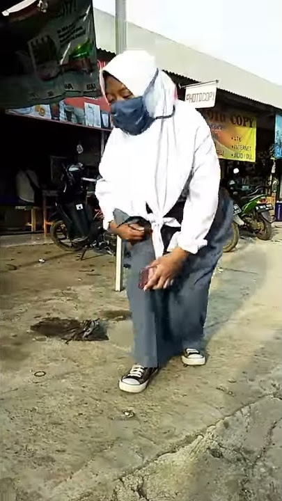 Tips menemukan uang di jalan.😊😅😂