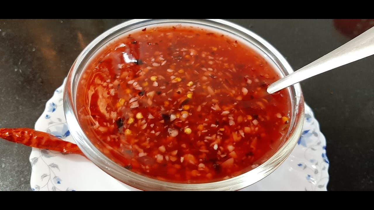 Sweet chilli sauce Thai style chilli sauce garlic sauce - YouTube