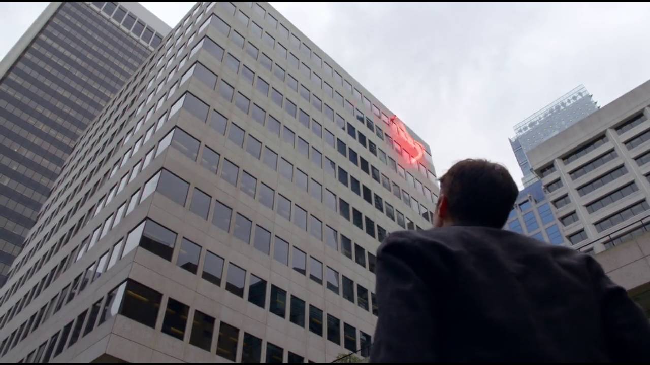 The Flash 3x1 Barry saves kid flash