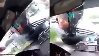 Pria ini panjat mobil sambil nangis karena diputusin pacarnya