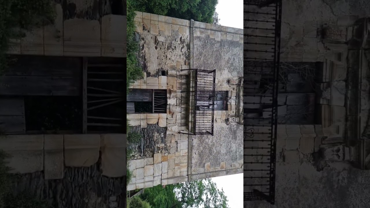 Palacio del siglo XVI abandonado #urbex #abandoned #abandonedplaces #asturias #urban #Palacio