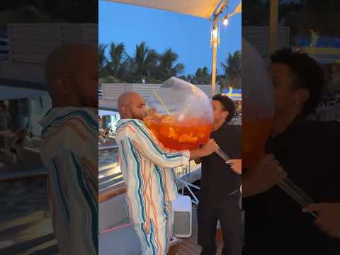I Spent $1,000 On The MOST EXPENSIVE Drink In Miami! 🥂💸
