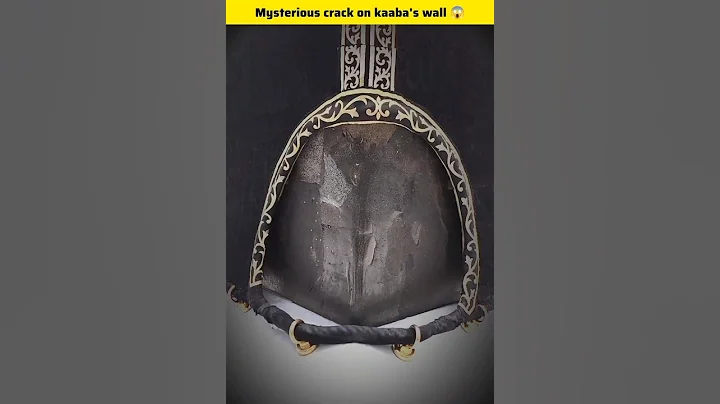 Mysterious crack on kaaba's wall😱 #shorts #trending #islam