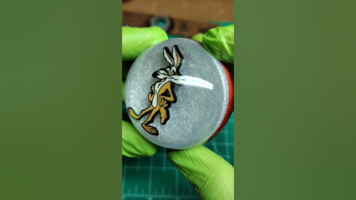 Coyote shift knob #looneytunes #coyote #cartoons #resin #satisfying #diy #custom #red #hotrod #pearl
