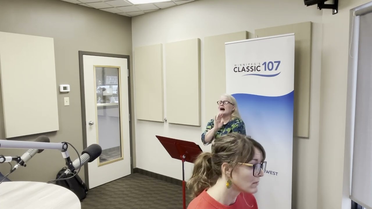 107 LIVE! Tracy Dahl performs "Du denkst mit einem Fädchen" from Wolf's 'Italienisches Liederbuch'