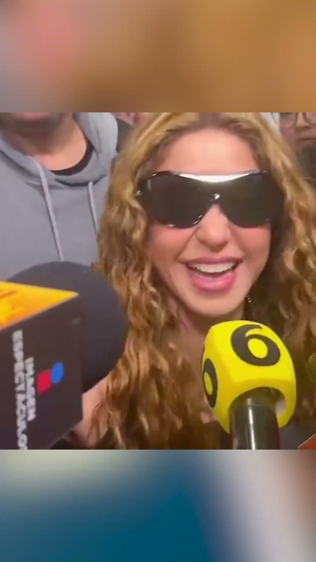 ¡Shakira ya está México lista para sus conciertos y comer FLAUTAS! ? #News