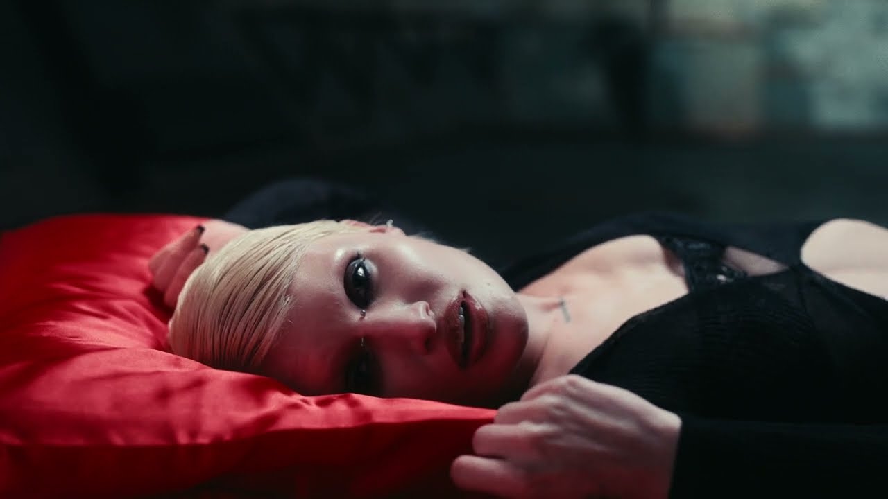 Cassyette - Why Am I Like This? (Official Visualiser) video thumbnail