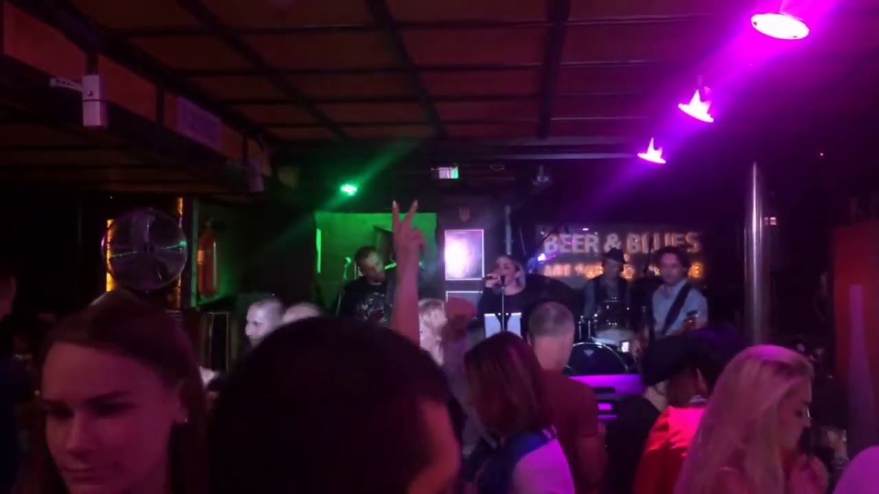 Кавер-группа из Киева 'Tex Mex Company' в ресторане на юбилее