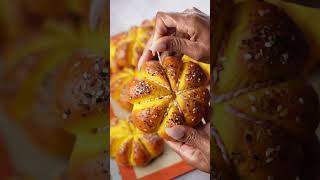 Cheesy Pumpkin Everything Rolls!