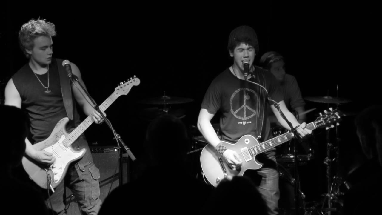 Mad Kings "Power Trip" At Bowery Electric