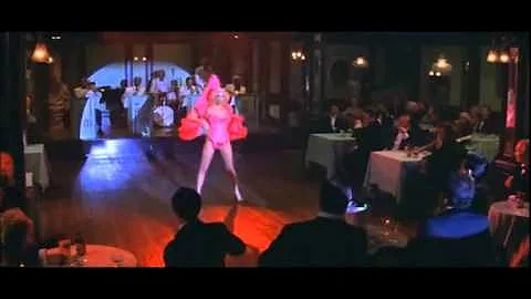 Victor Victoria "Chicago Illinois" clip