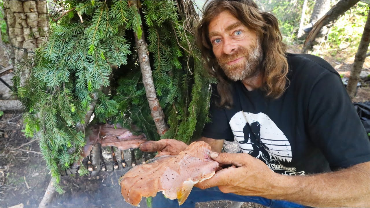 How to Build a Bushcraft Fish Smoker Day 20 of 30 Day Survival