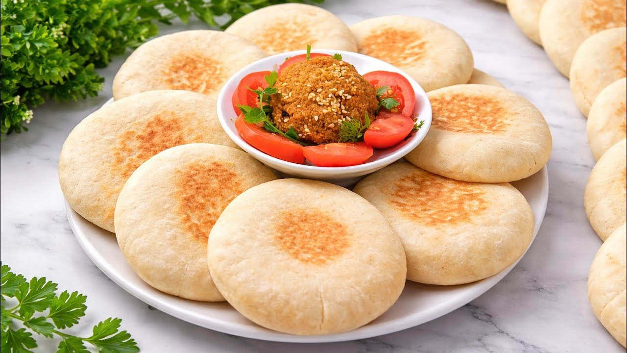 بفكرة عبقريه عملت العيش الشامي لسحور رمضان ❗ بطريقتين بدون فرن وبخطوة هتخلي العيش ينتفخ من أول رغيف 