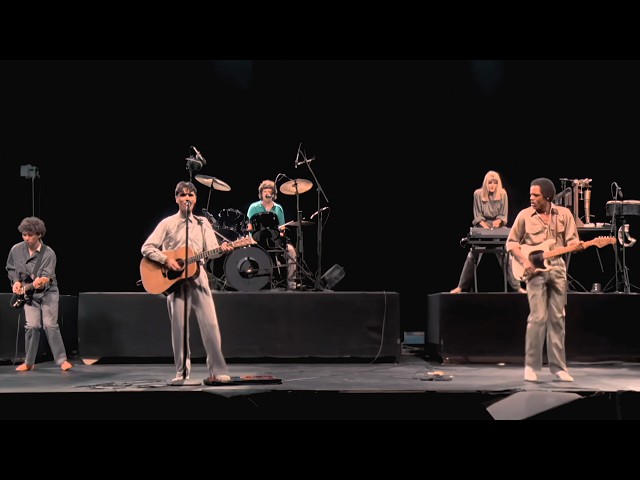 Talking Heads – Burning Down the House (Official 4K Remastered