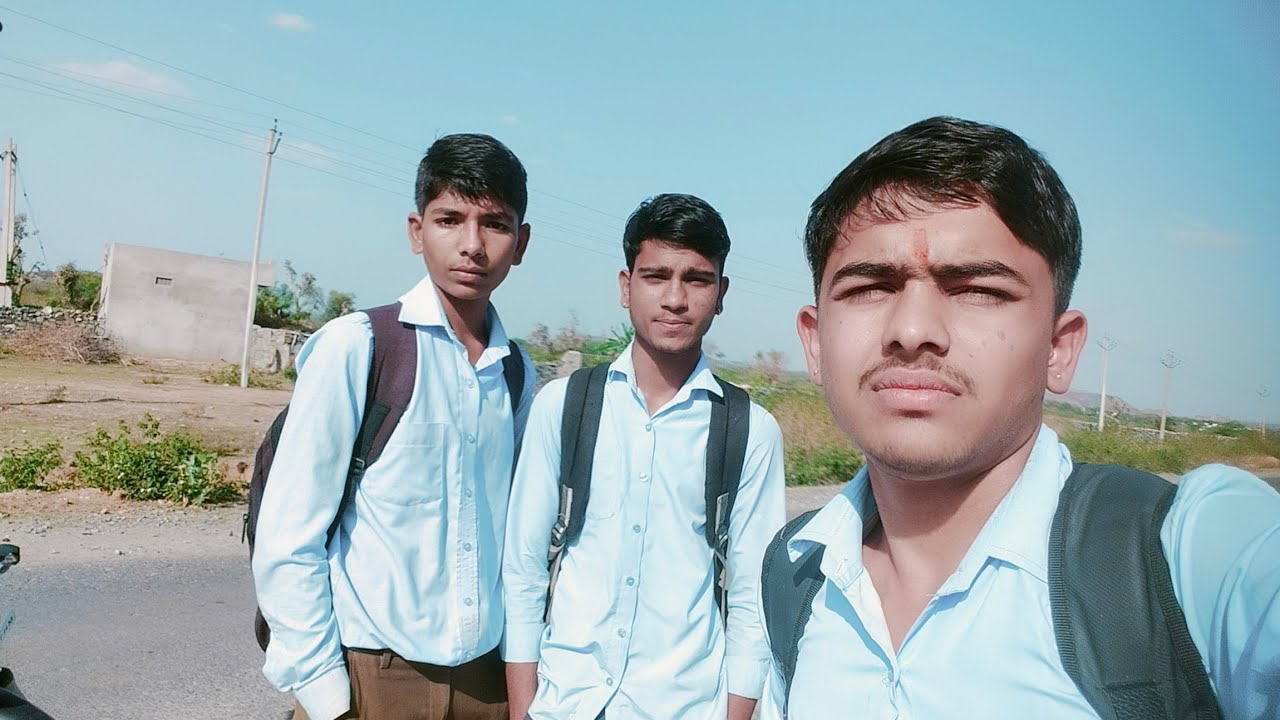 My First vlog in school With my Classmates 