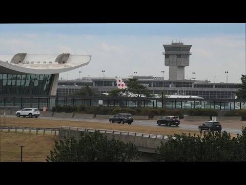 Plane Spotting LIVE 馃敶 IAD Washington Dulles International | 9-4-2025
