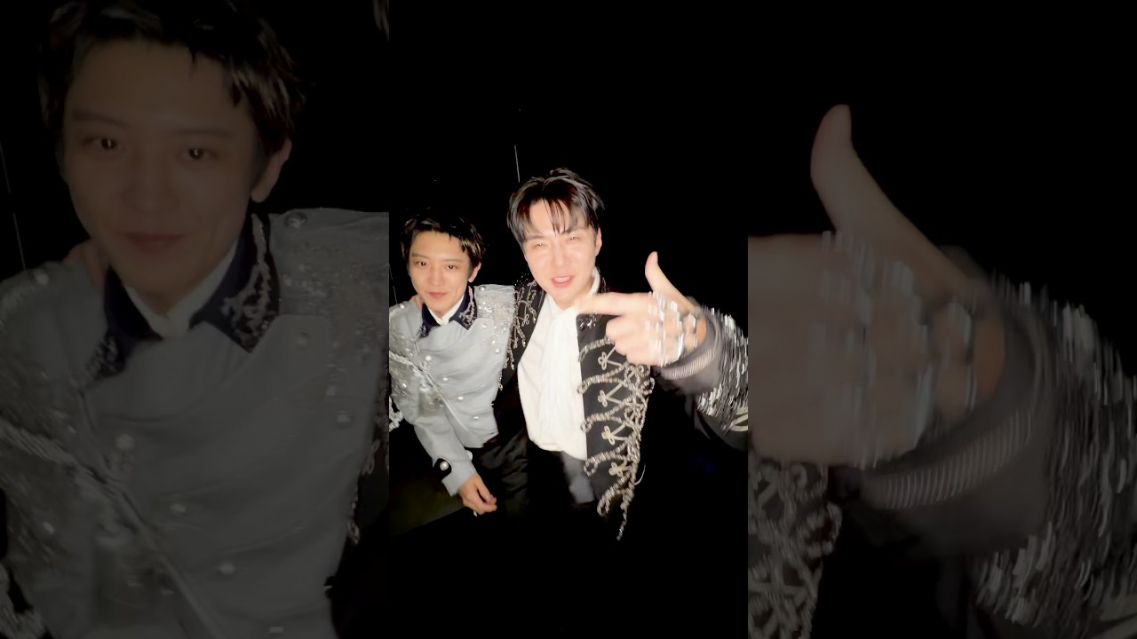 side by side #EXO #엑소 #weareoneEXO #Crown #REVERXE