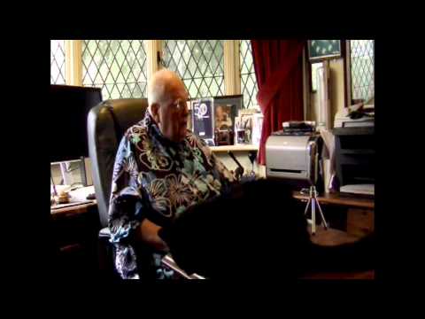 Sir Patrick Moore : Astrotalkuk.org Episode 32