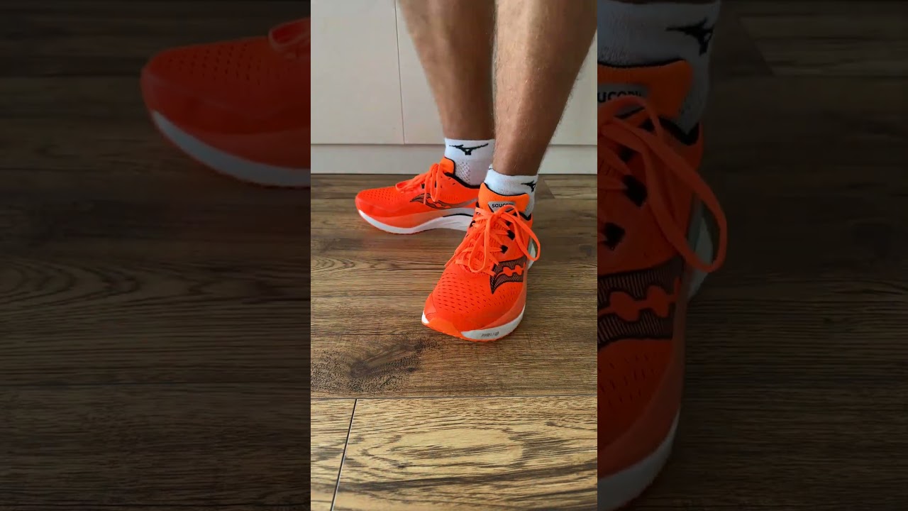 video Saucony Endorphin Speed 4 futócipő