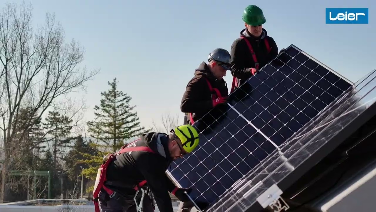 Épül a Leier Mintaház - Elkészült a napelem rendszer