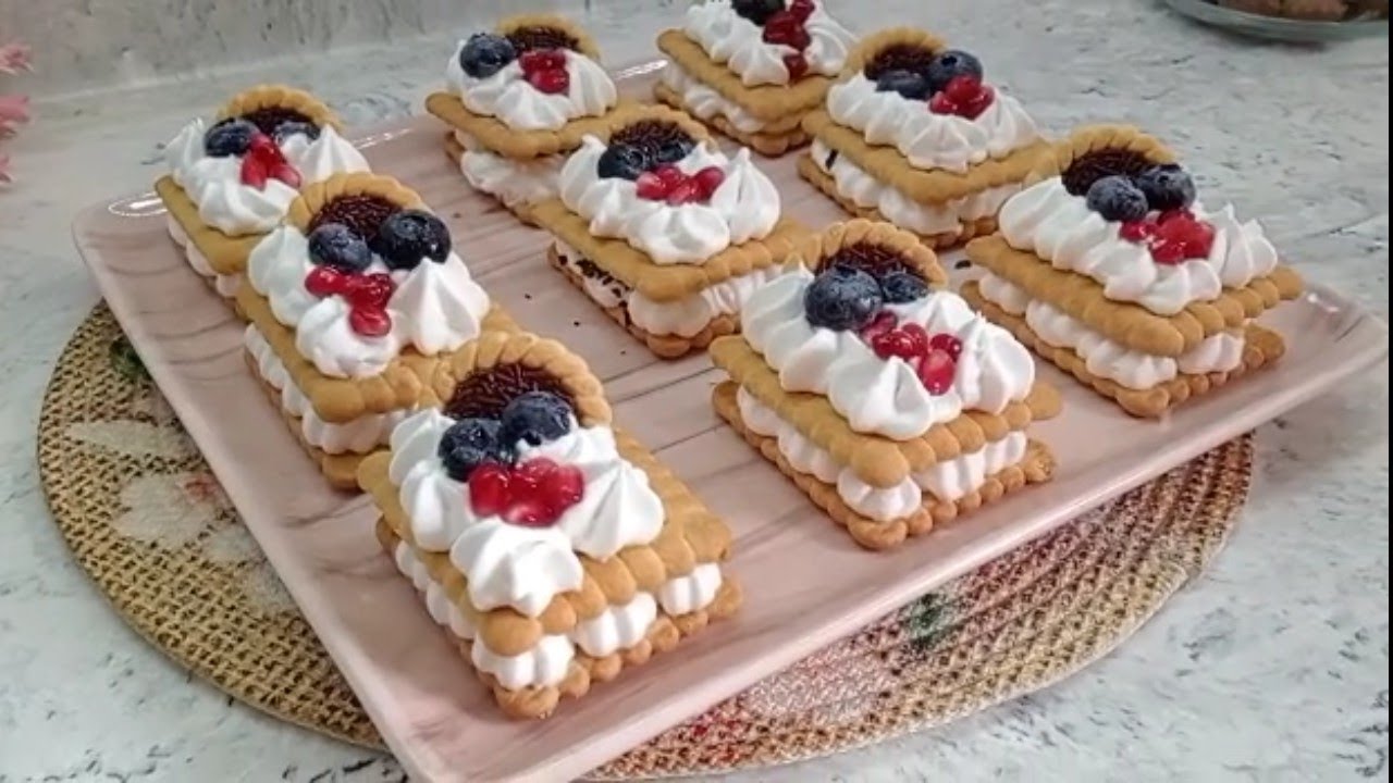 petibör bisküvili kokoş pasta/bisküvili pasta tarifi Kolay tatlı/bugün ne yemek yapsam petibör bisküvili kokoş pasta/bisküvili pasta tarifi Kolay tatlı/bugün ne yemek yapsam