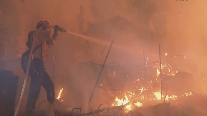 Firefighters struggling to contain blaze threatening Yosemite National Park