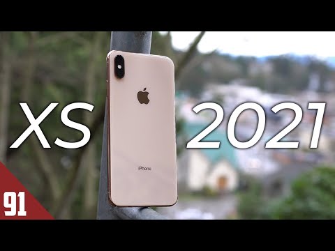 Using the iPhone XS in 2021 - worth it? (Review)