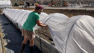 How to Build a Caterpillar Tunnel Retrofitted for Raised Beds