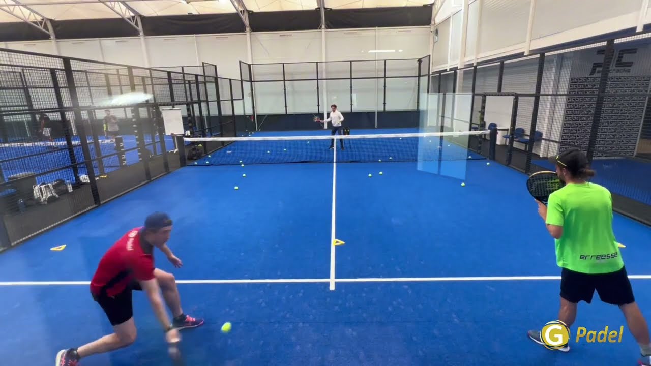 PADELCRACKS BY GPADEL ACADEMY. Miércoles 18/02/26. Fran/Pablo. Salida pared